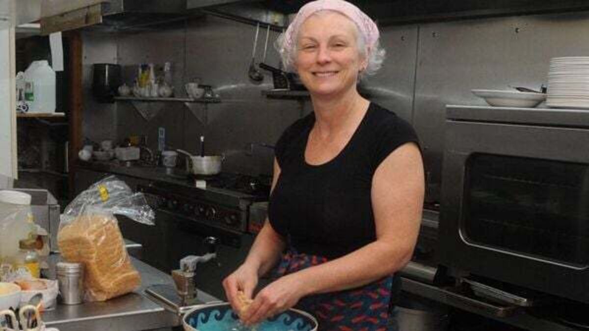 Roscommon woman spreading festive cheer with free Christmas dinners today