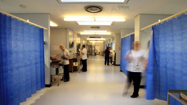 High Court temporarily halts HSE's investigation into allegations against surgeon