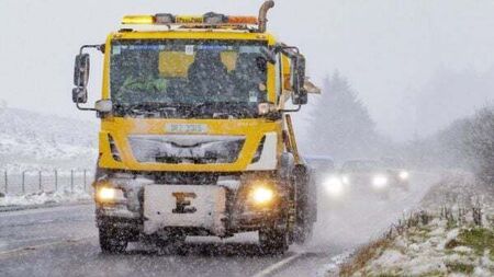 Icy weather in Northern Ireland threatens to disrupt travel