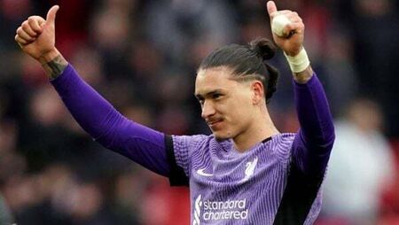 Darwin Nunez snatches last-gasp win for leaders Liverpool at Nottingham Forest