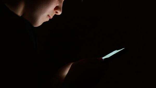 Men who watch pornography have poorer wellbeing, study finds
