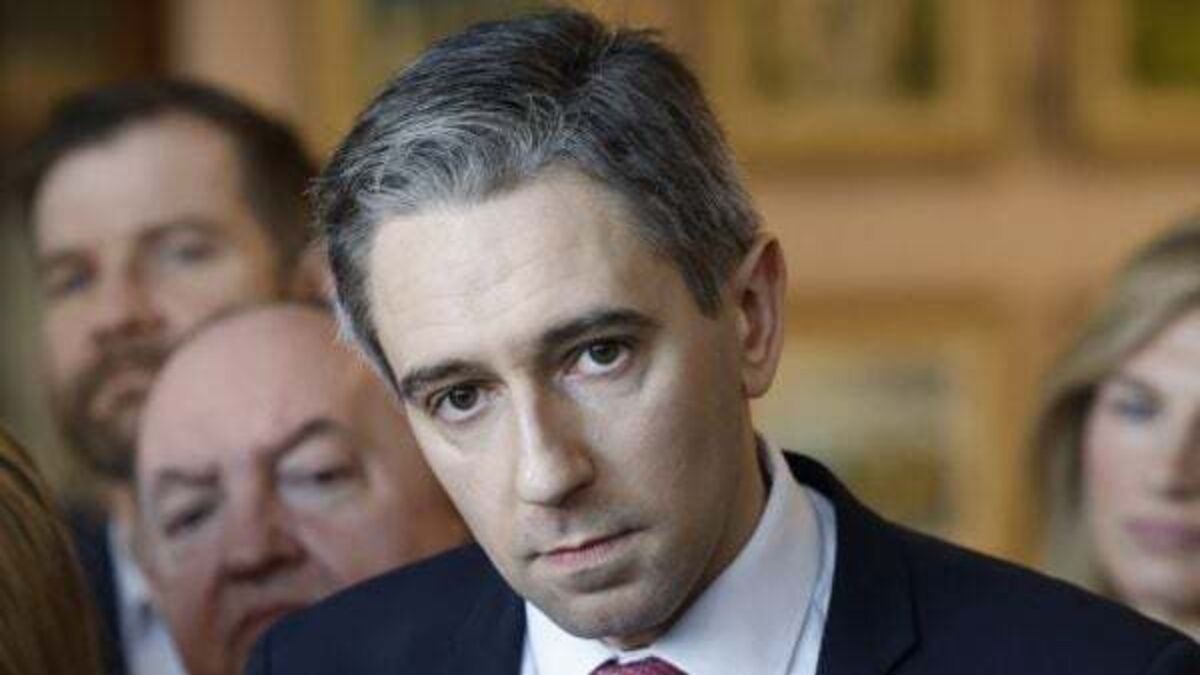 Simon Harris set to become Fine Gael leader as nominations close