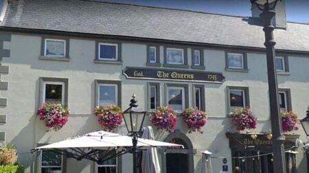 Plans for 30-bed guest accommodation extension to Queen's Pub in Dalkey approved