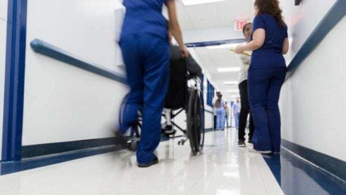 Hospital overcrowding: 470 patients waiting for beds in Irish hospitals