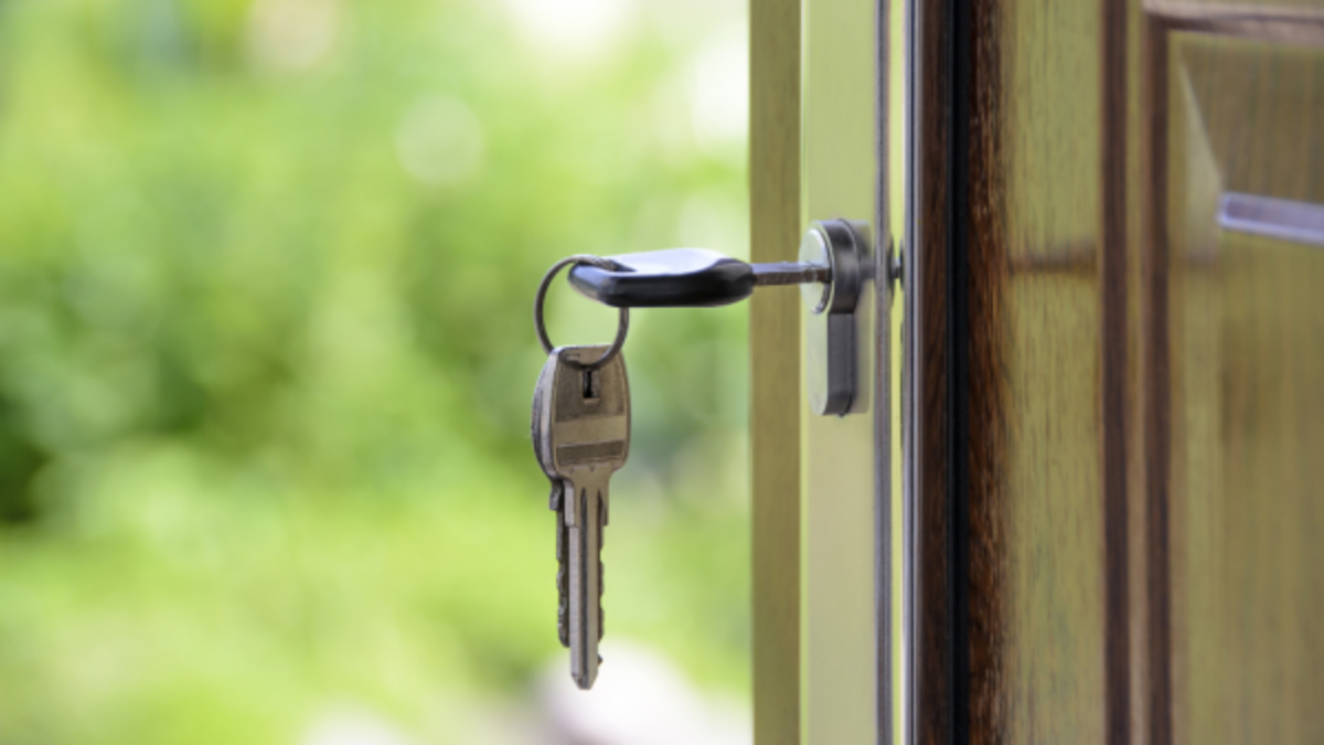 Average monthly rent nationally increases 5% to over €1,800