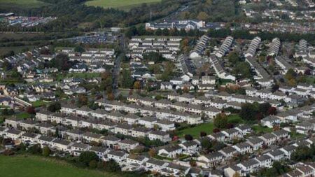 Two fifths of working young adults still live with their parents, study finds