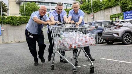 Porters raise thousands for hospital with deposit returns