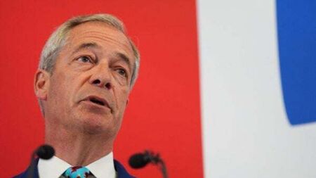 Farage personally endorses two DUP candidates despite TUV alliance