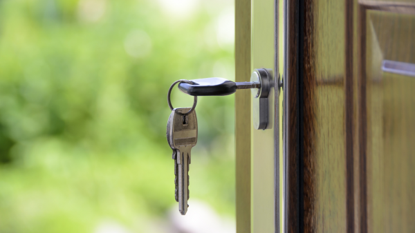 Just 6% of people renting by choice - Threshold report