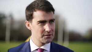 Government ‘committed’ to full term despite earlier Budget, Chambers says