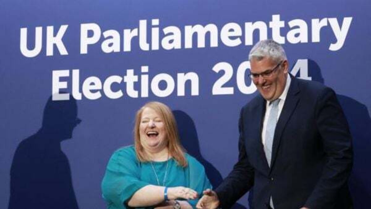 DUP leader Gavin Robinson pledges to ‘never shy away’ as he is narrowly re-elected