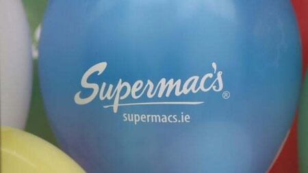 Girl who fell out of mother’s arms after alleged slip at Supermac's awarded €11,000