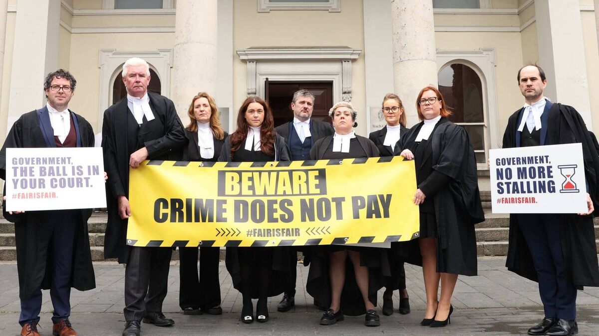 Kildare barristers protest at courthouse