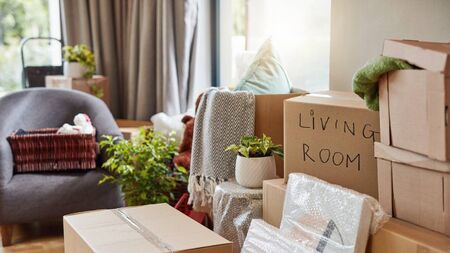 Cut €5,600 off moving costs with 5 simple tips