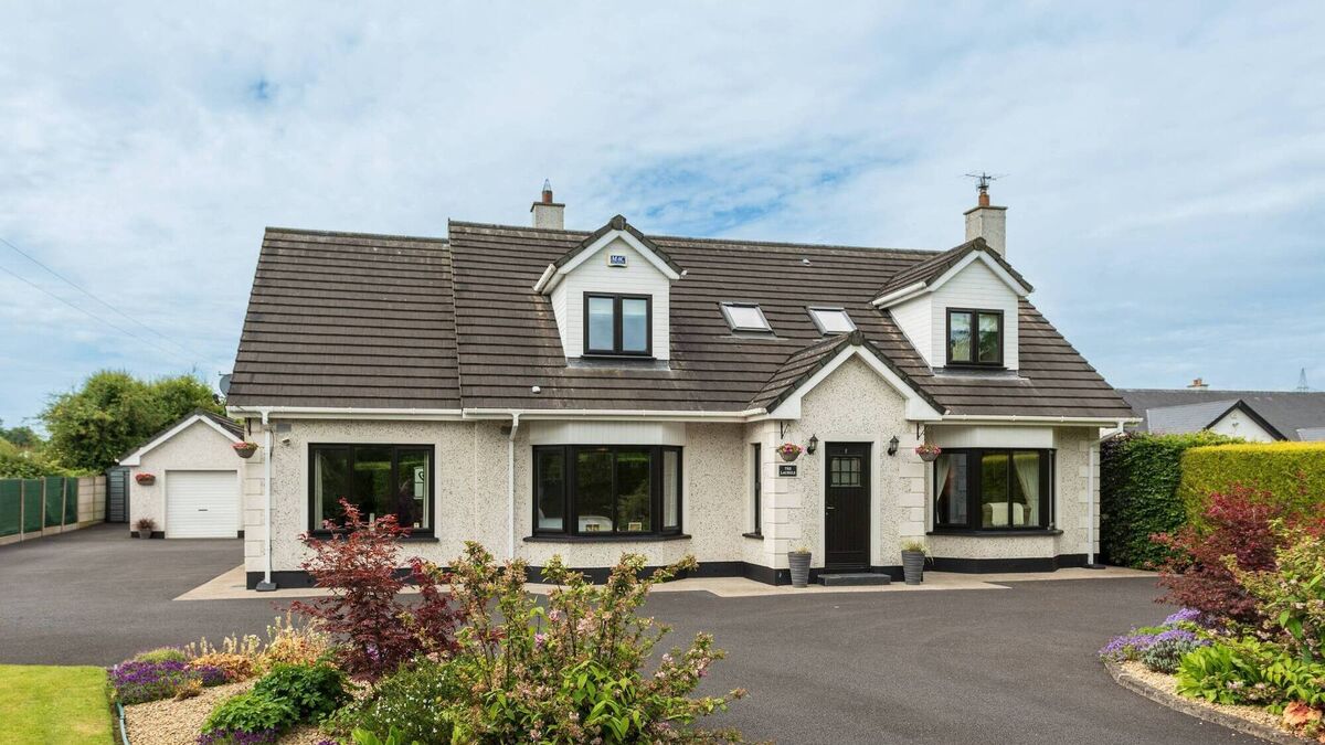 Substantial Kildare bungalow on market for €725k