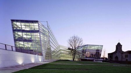 Níl to Kildare council meetings as Gaeilge