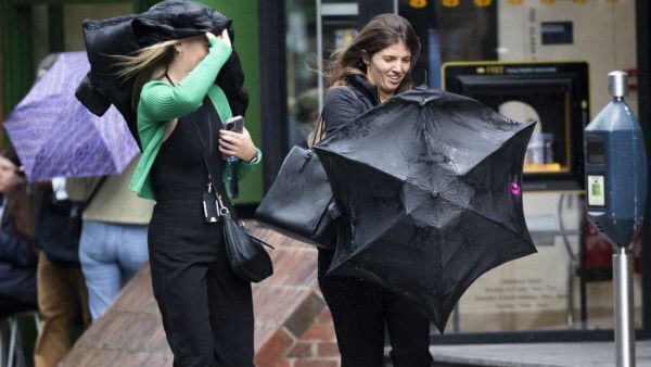 Bank holiday weekend weather: Met Éireann issues rain warning for six counties