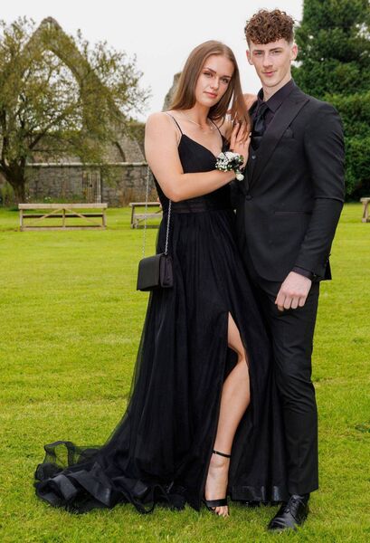 Scott Carter and Vicky Van-Tonder were prior to the Coláiste Lorcáin debs ball Scott Carter and Vicky Van-Tonder were prior to the Coláiste Lorcáin debs ball