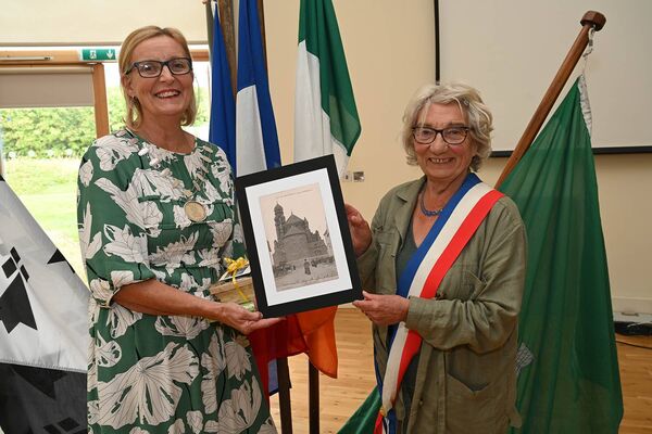 Juliette Soulabaille Pres Gift to CllrPeggy O Dwyer 