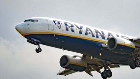 Ryanair sets monthly passenger records in August