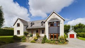 Spacious family home with seven bedrooms in scenic area of Athy