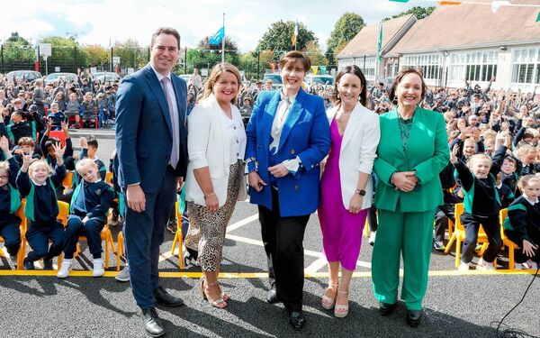 Minister Martin Heydon, Annemarie O'Connor (Principal St Conleths Infant School). Minister Norma Foley, Aisling Romano (Principal St Contleth and Mary's Primary School) and Senator Fiona O'Loughlin 