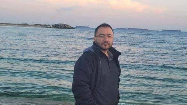 Turkish prosecutor who fled to Ireland on fake passport spared jail for breaking immigration laws