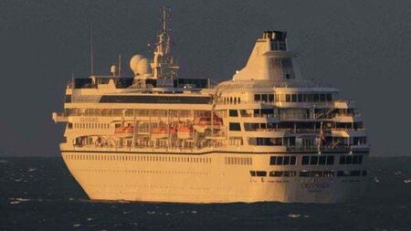Luxury liner lingers off North coast two days after leaving harbour