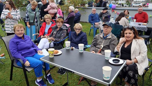 Nuala Holohan, Breda Archbold, Terry Lawler, Dolly Dempsey, Billy Aspell and his daughter in law