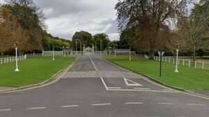 Kildare man 'rammed' gates of Áras an Uachataráin