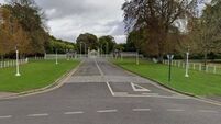 Kildare man 'rammed' gates of Áras an Uachataráin