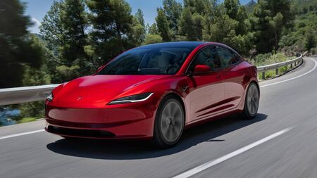 Tesla unveils longest range model 3