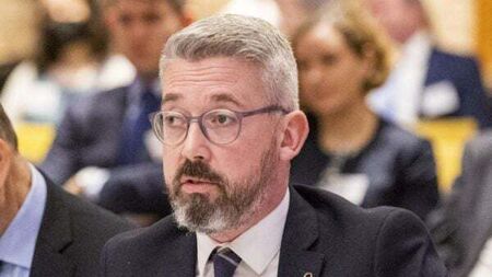 Sinn Féin urged to correct Dáil record on teenager who received senator’s texts