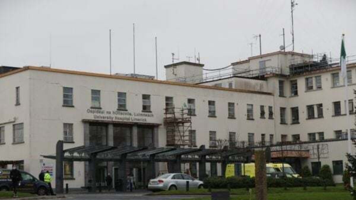 Trolley watch: 461 people waiting for beds in Irish hospitals