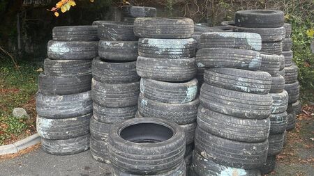 Kildare gardaí seize over 100 tyres from group of youths 