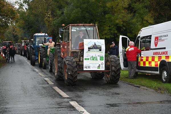 and their off some of the 260 Tractors on their way 