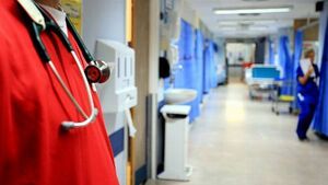 Hospital overcrowding: 426 patients waiting for beds