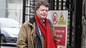 Former RTÉ broadcaster David Davin-Power dies aged 72 Former RTÉ broadcaster David Davin-Power dies aged 72
