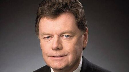 Mourners gather for funeral of ‘journalistic giant’ David Davin-Power