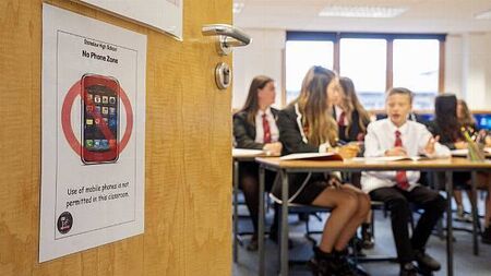 Extra €2 million needed for phone pouches every year, says Sinn Féin