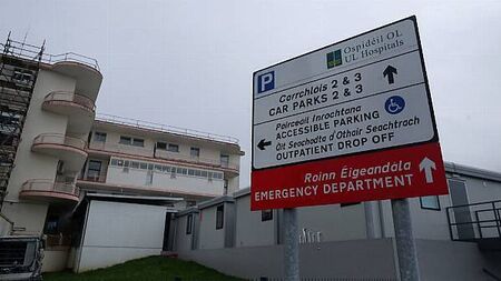 Hospital overcrowding: Nearly 400 patients on trolleys in Irish hospitals