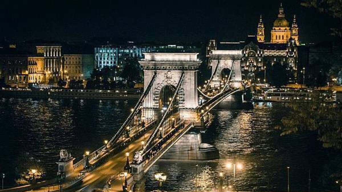 Irishman is suspect in murder of American tourist in Hungary