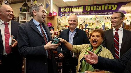 Simon Harris and Mary Lou McDonald sent in a spin by jiving shopkeeper