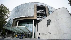 Murder accused was 'jabbing back' with knife that killed his lifelong friend, jury told