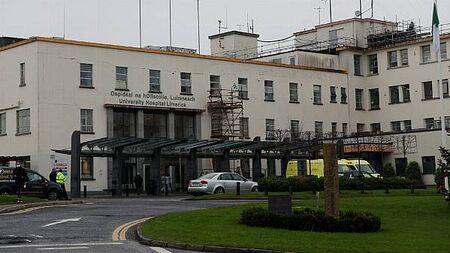 Hospital overcrowding: 525 people waiting for beds