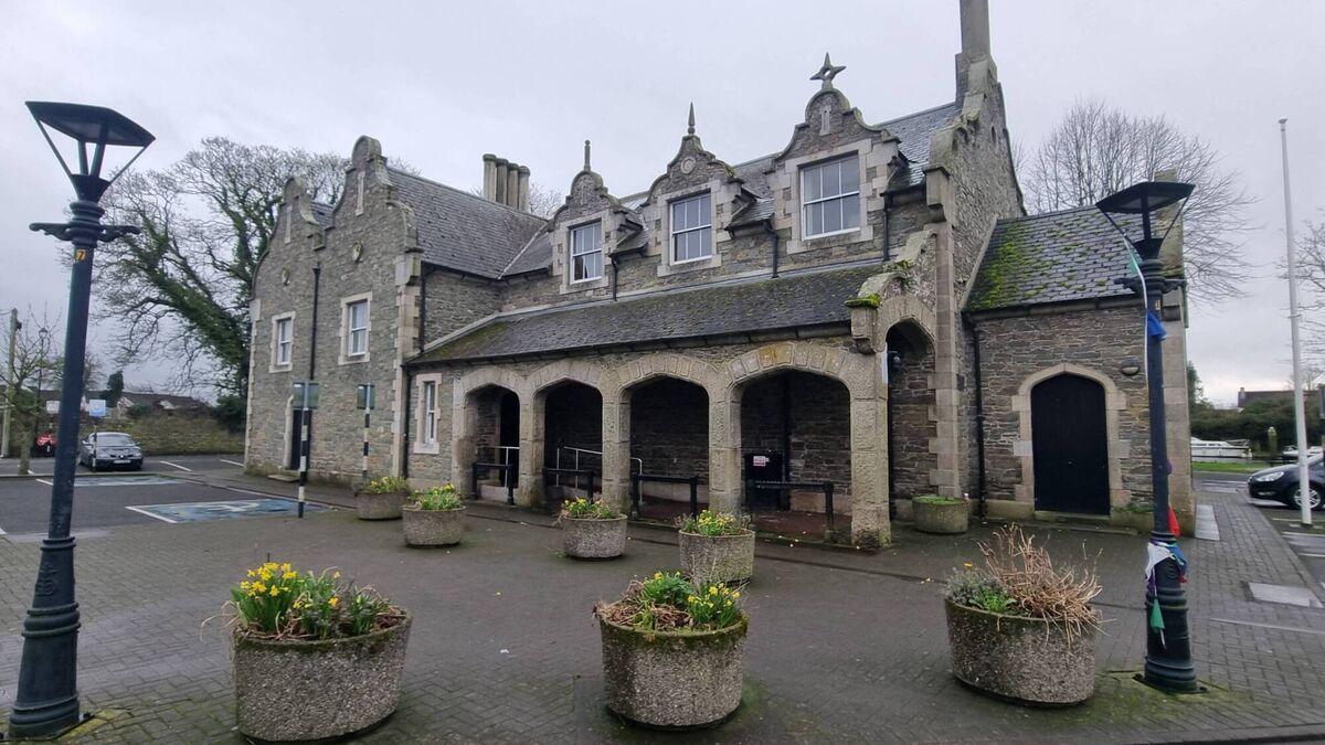 'Pure mental' scenes at Kildare pub following bar brawl