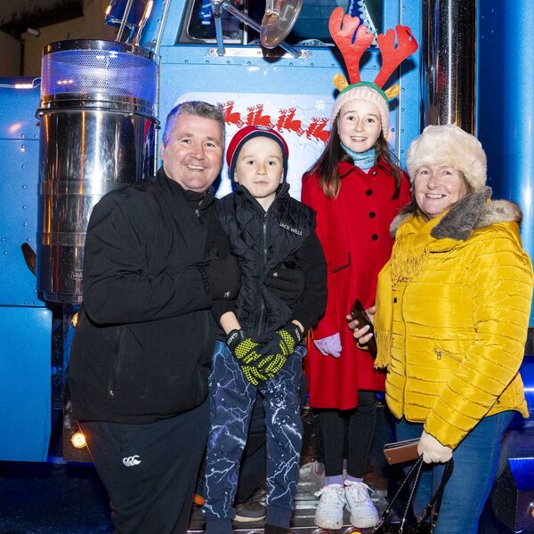 Alan, Ned, Holly and Marie Kelly Alan, Ned, Holly and Marie Kelly