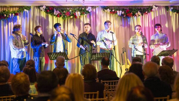 Airnean - a group that formed in Maynooth, the Chamber choir, where they also met Joseph