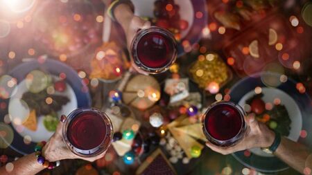 Keep a balance to enjoy a Happy Christmas 