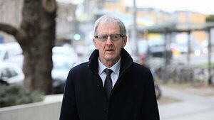 Enoch Burke’s father tells court he does not recall throwing female garda to the ground Enoch Burke’s father tells court he does not recall throwing female garda to the ground